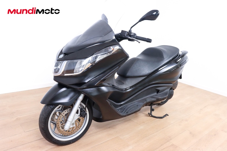 Motorbike image 6