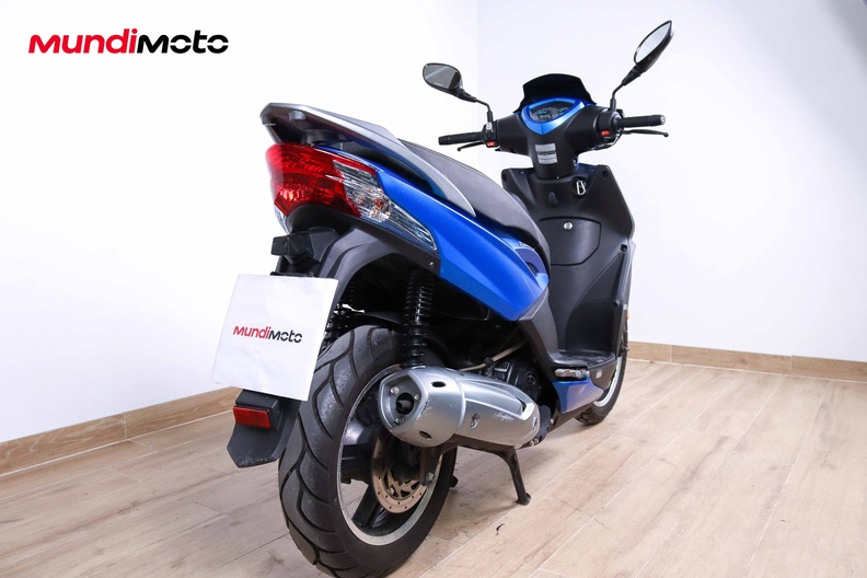 Motorbike image 2