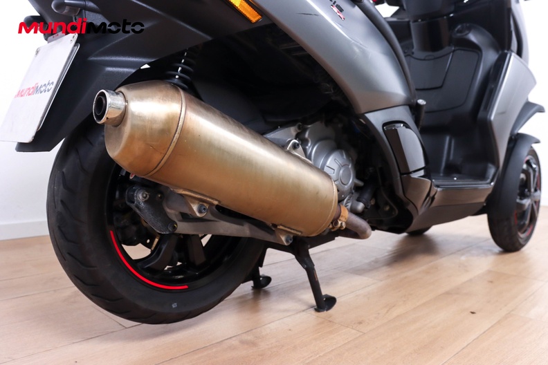 Motorbike image 3