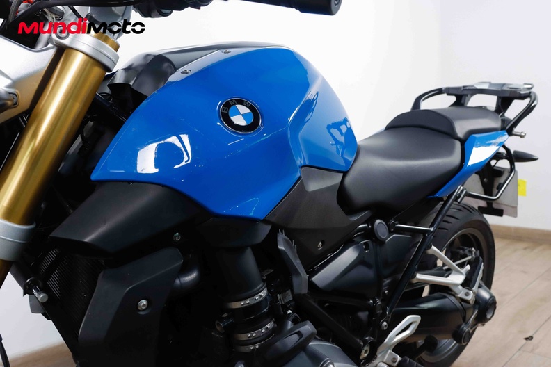 Motorbike image 9