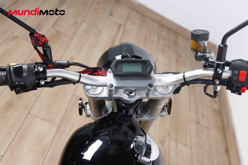 Motorbike image 10
